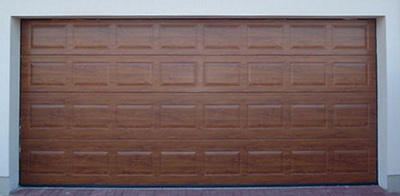 Quadra garázskapu faerezet mintázattal Fa erezet mintás garázskapu